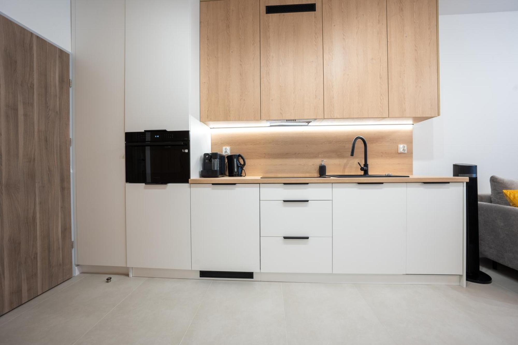Miodowy Apartament Z Duzym Tarasem W Rewalu, Blisko Morza Exterior photo