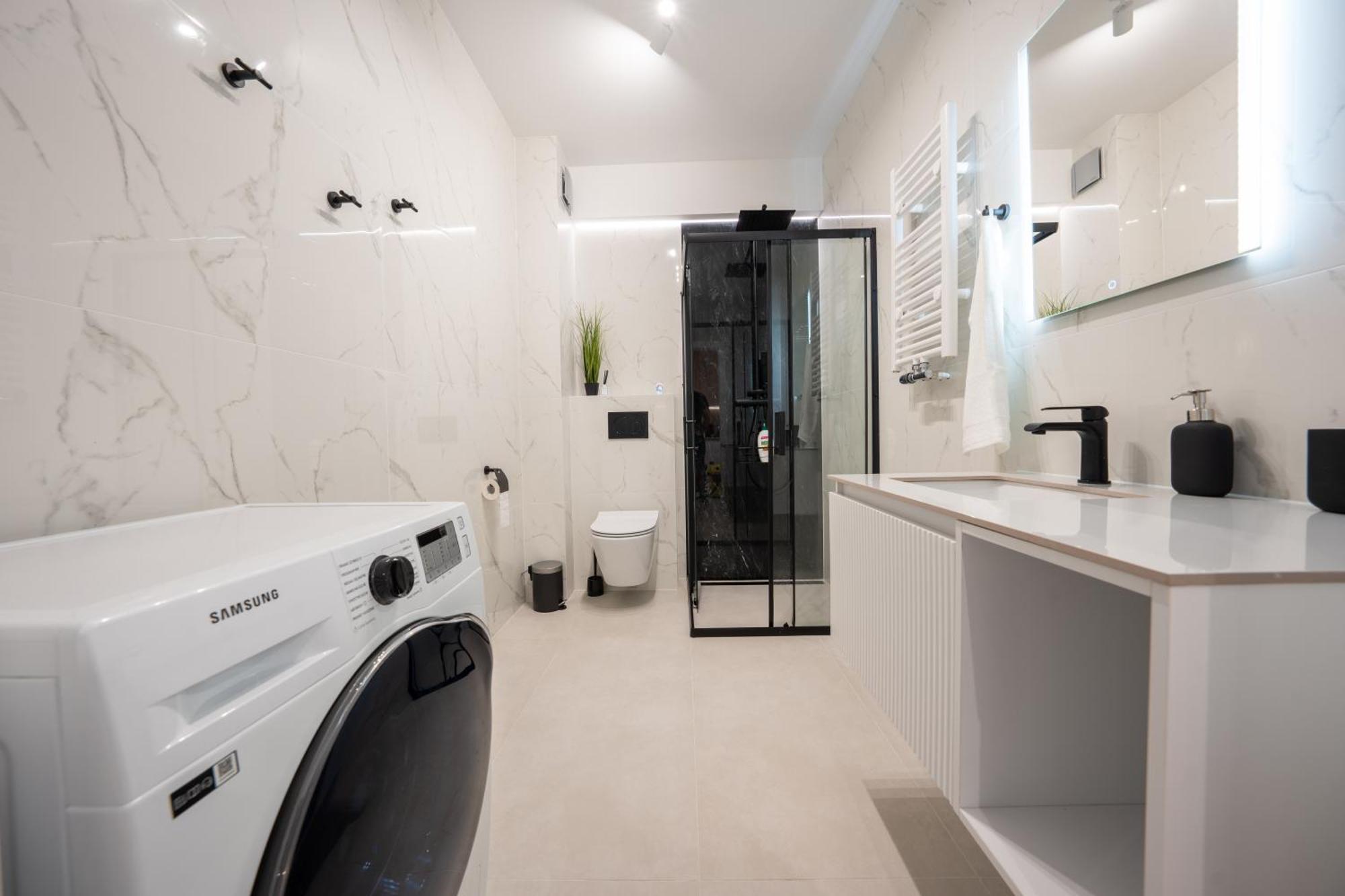 Miodowy Apartament Z Duzym Tarasem W Rewalu, Blisko Morza Exterior photo